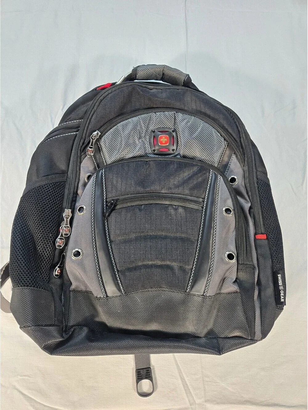 SwissGear Synergy 16